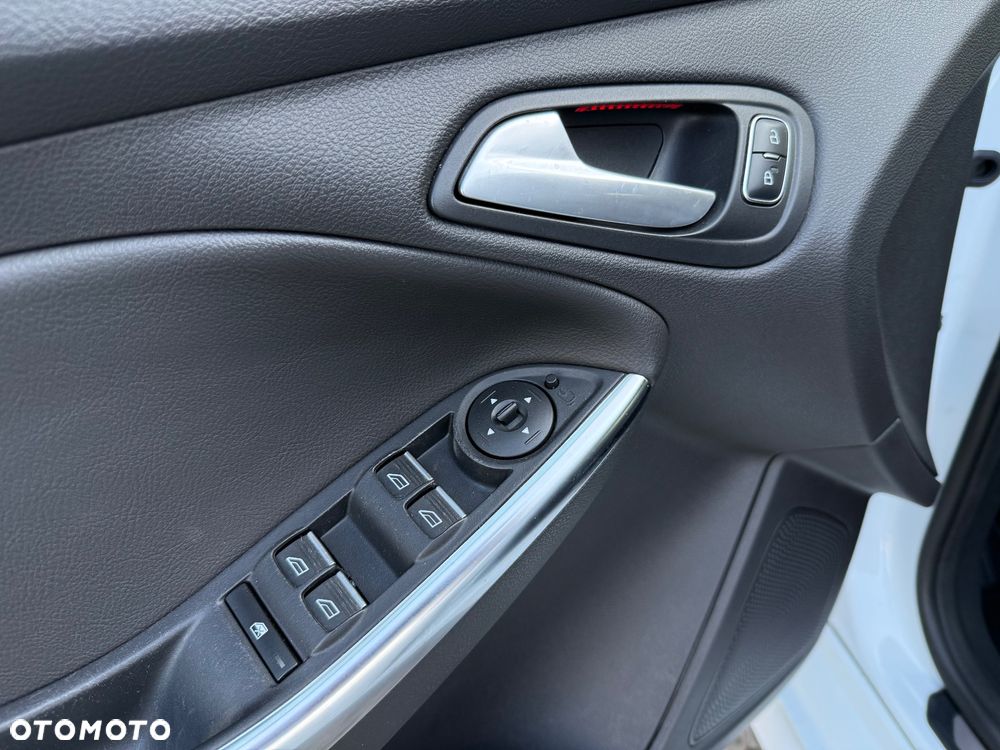 Ford Focus 2.0 TDCi ST - 28