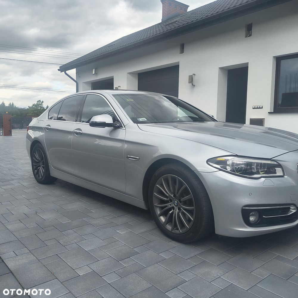 BMW Seria 5 520d xDrive - 6