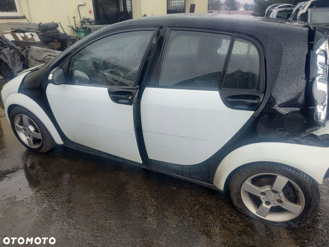 SMART FORFOUR 454 CD RADIO - 4