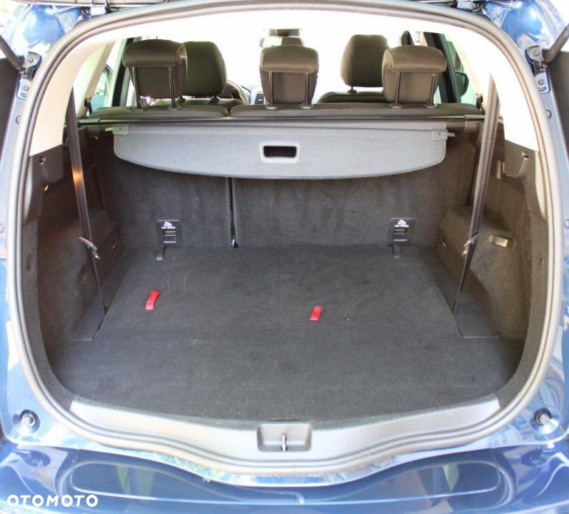 Renault Grand Scenic - 27
