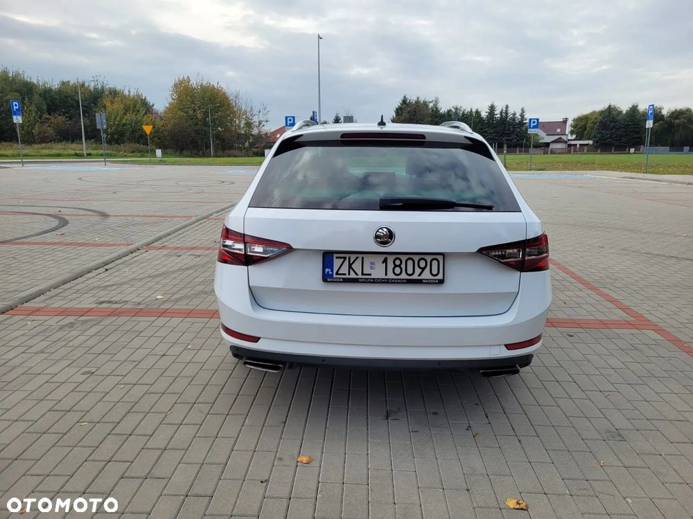 Skoda Superb 2.0 TSI 4x4 L&K DSG - 10