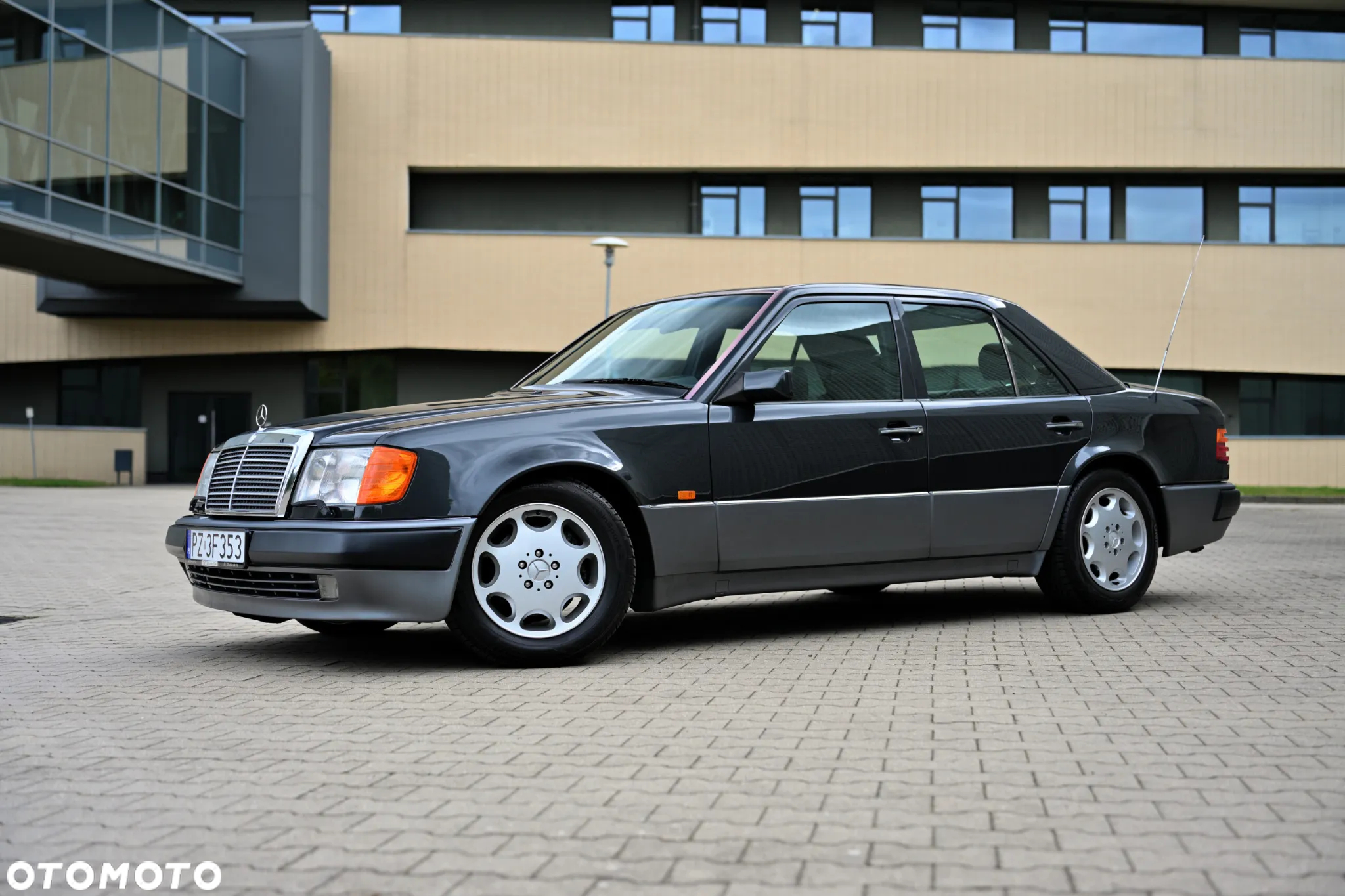 Mercedes-Benz Klasa E - 37
