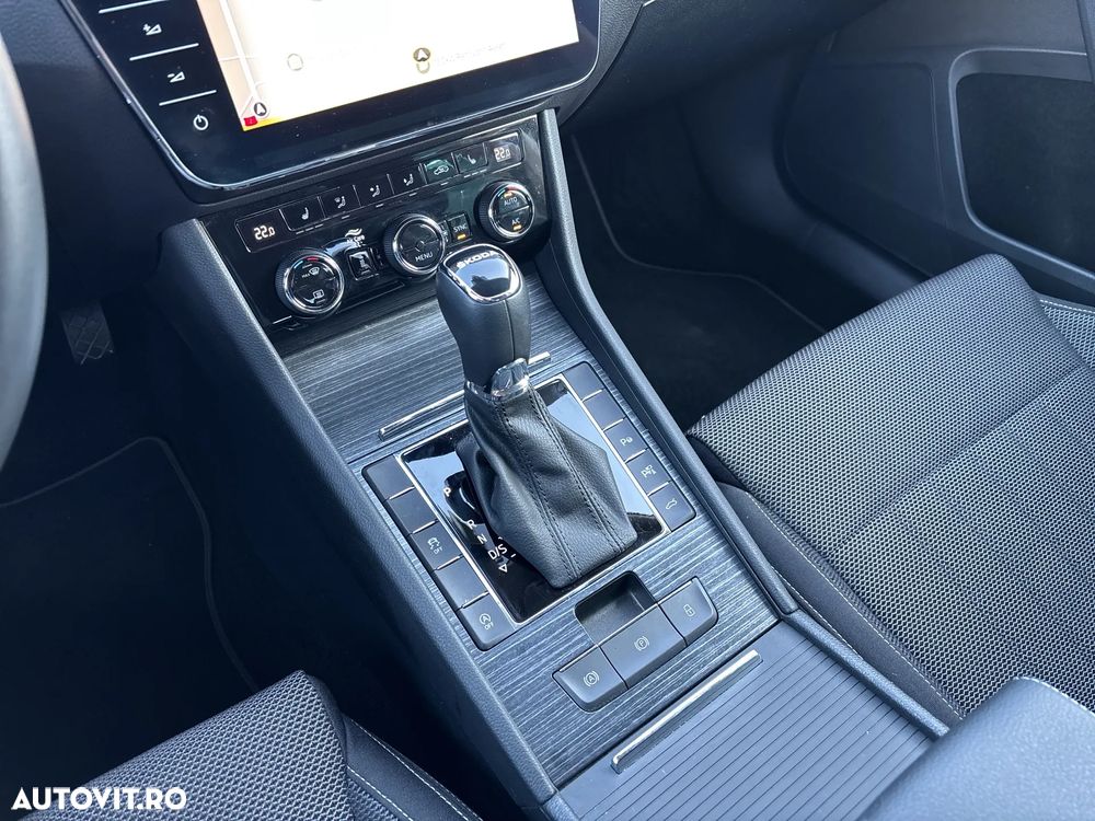 Skoda Superb 2.0 TDI DSG Style - 26