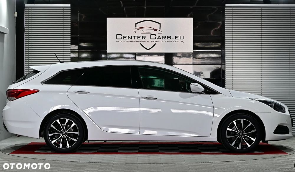 Hyundai i40 Kombi blue 1.7 CRDi Style - 18