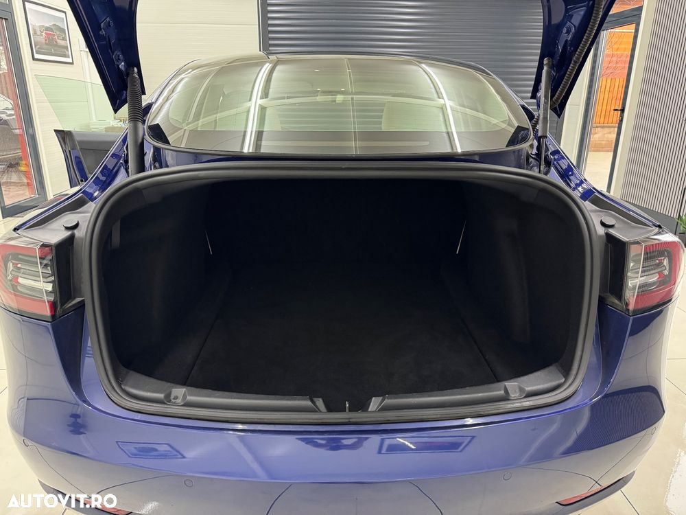 Tesla Model 3 Langstreckenbatterie Allradantrieb Dual Motor - 25