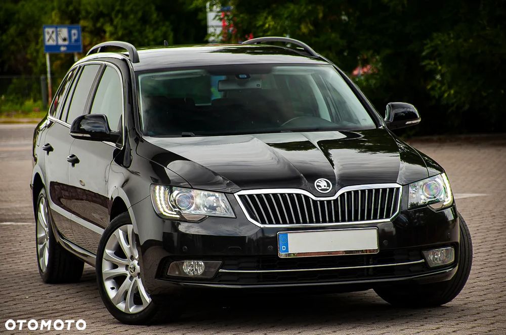 Skoda Superb 2.0 TDI Green tec DSG Elegance - 1