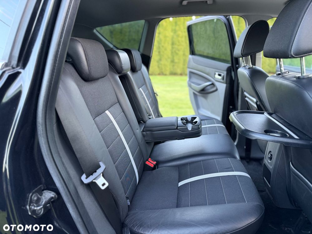 Ford Kuga 2.0 TDCi 4x4 Titanium - 30