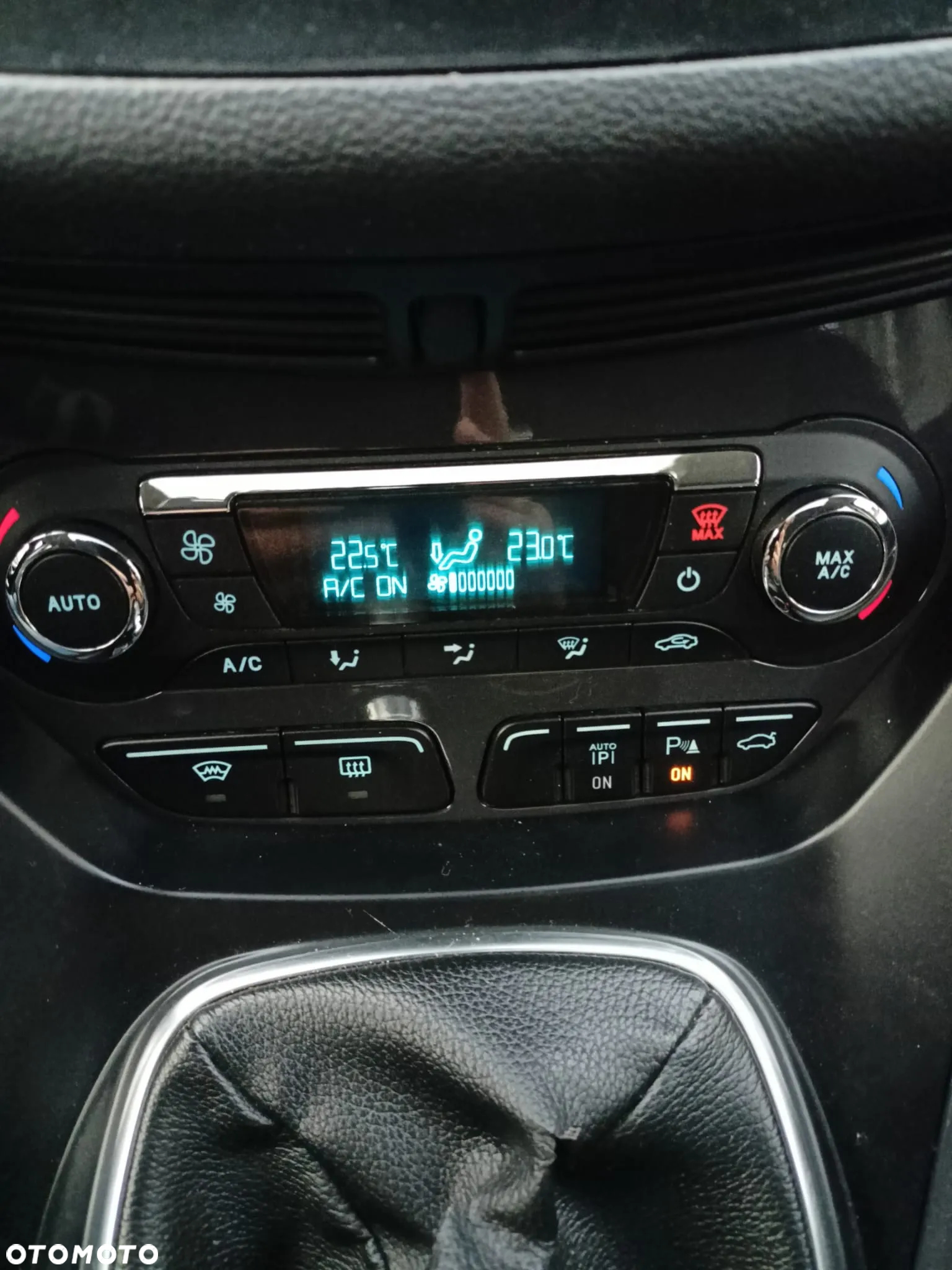 Ford Kuga - 11