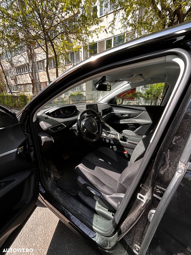 Peugeot 3008 1.2 PureTech Turbo S&S EAT8 Active - 8