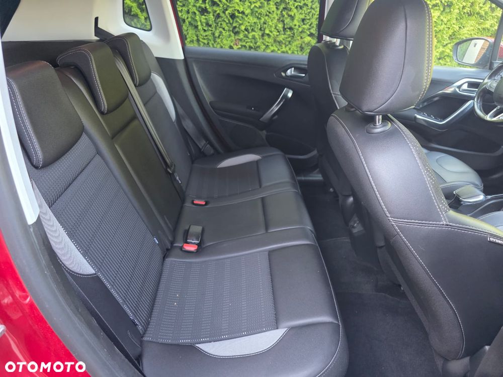 Peugeot 2008 PureTech 110 Stop&Start Allure - 14