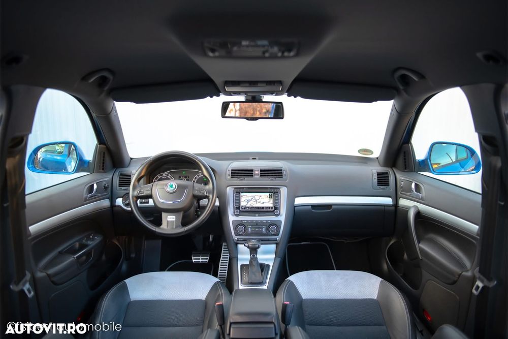 Skoda Octavia 2.0 TSI DSG RS - 13