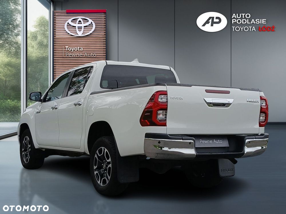 Toyota Hilux 2.8 D-4D Double Cab SR5 4x4 - 6