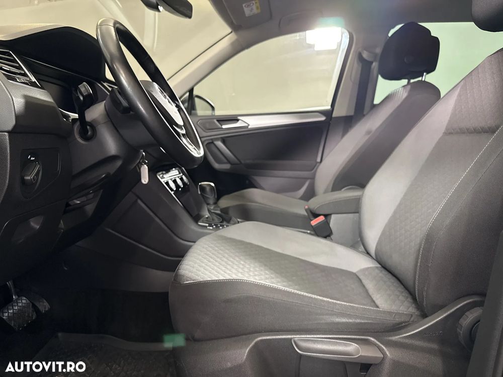 Volkswagen Tiguan - 22