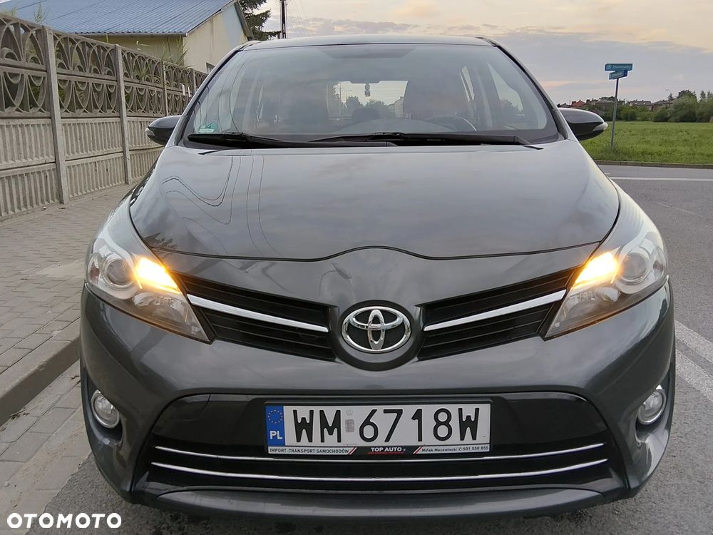 Toyota Verso - 4