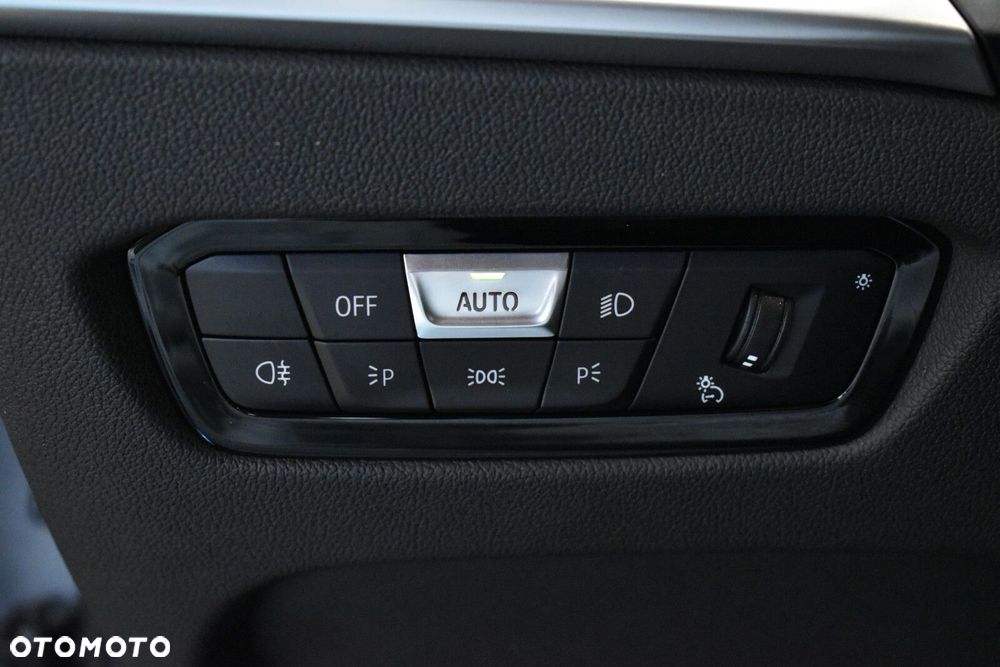 BMW Seria 2 220i M Sport - 14