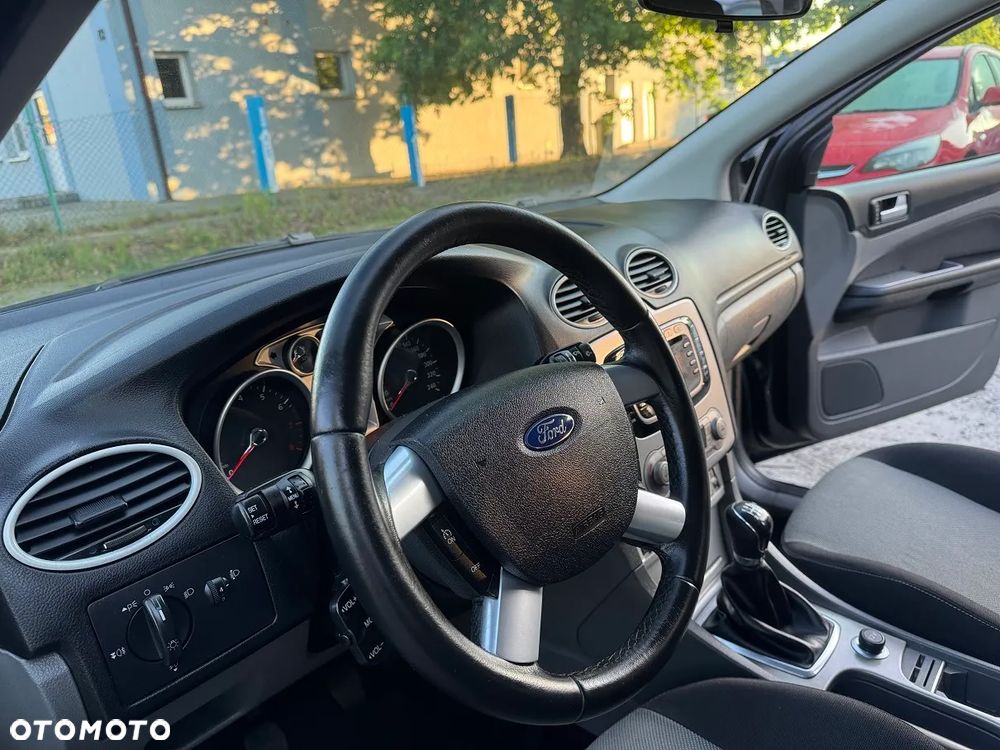 Ford Focus - 23