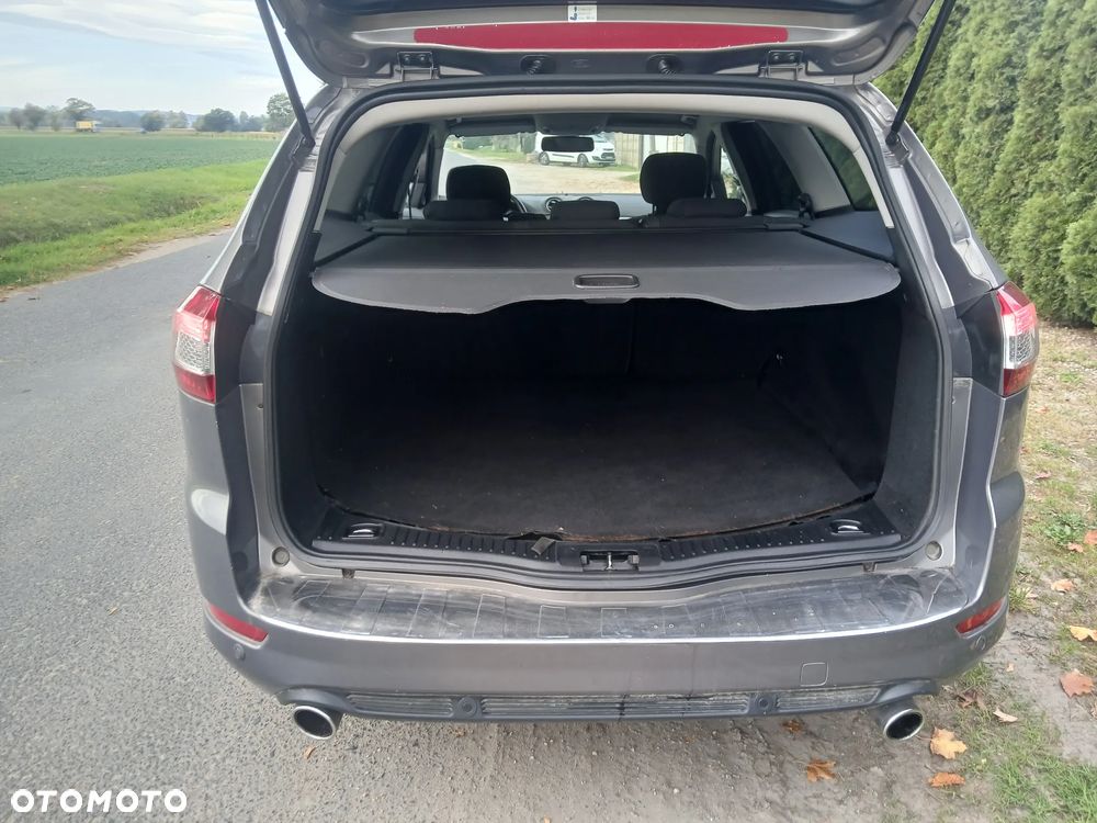 Ford Mondeo - 16