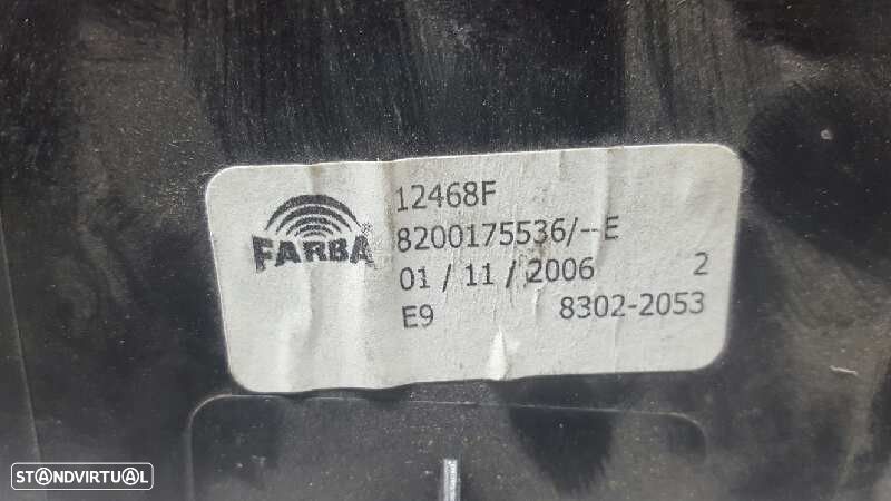 LUZ CENTRAL DE TRAVÃO RENAULT MEGANE II CLASSIC BERLINA 1.4 16V - 2