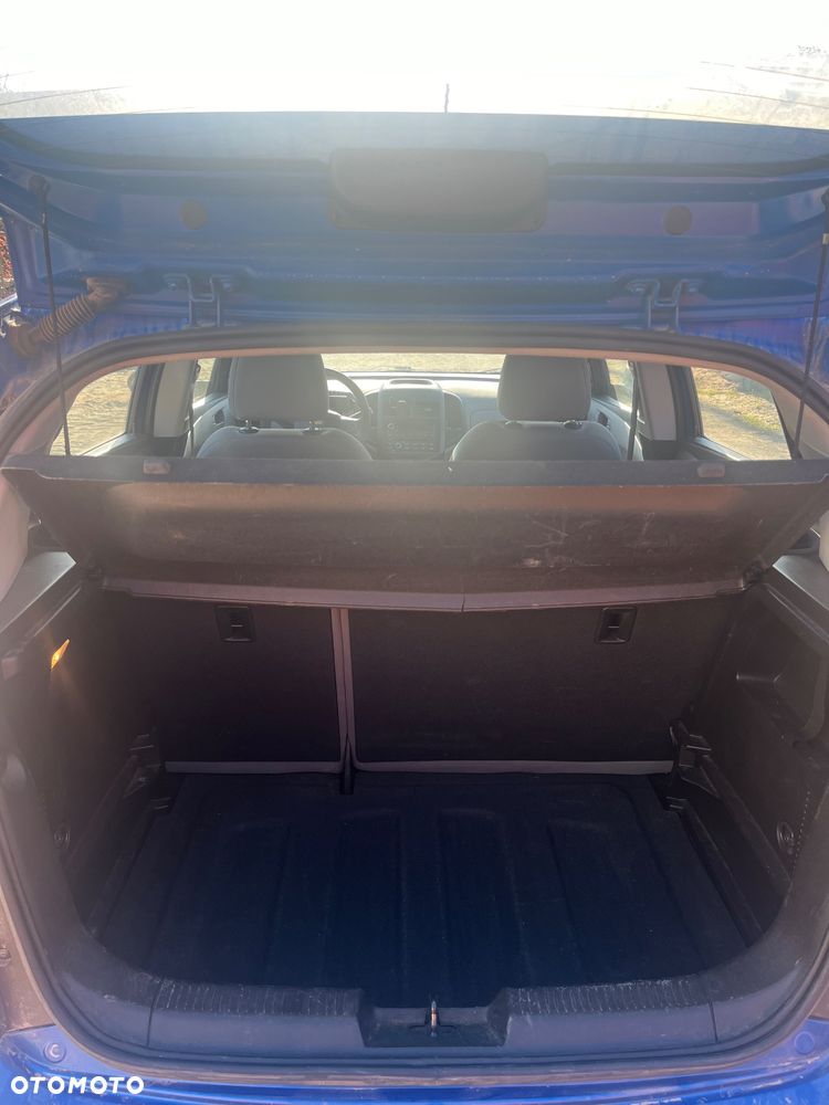 Chevrolet Aveo - 11