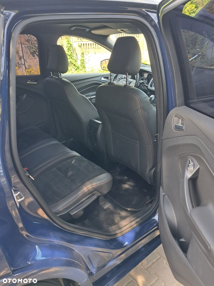 Ford Kuga 2.0 TDCi 4x4 ST-Line - 12