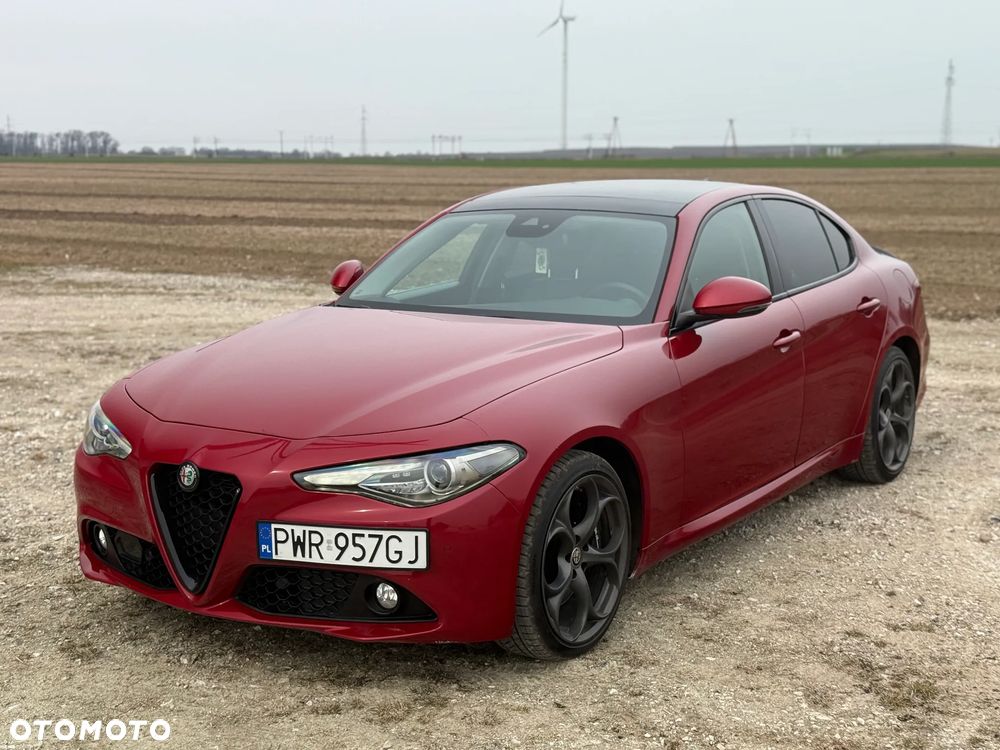 Alfa Romeo Giulia 2.0 Turbo 16V AT8-Q4 Ti - 2