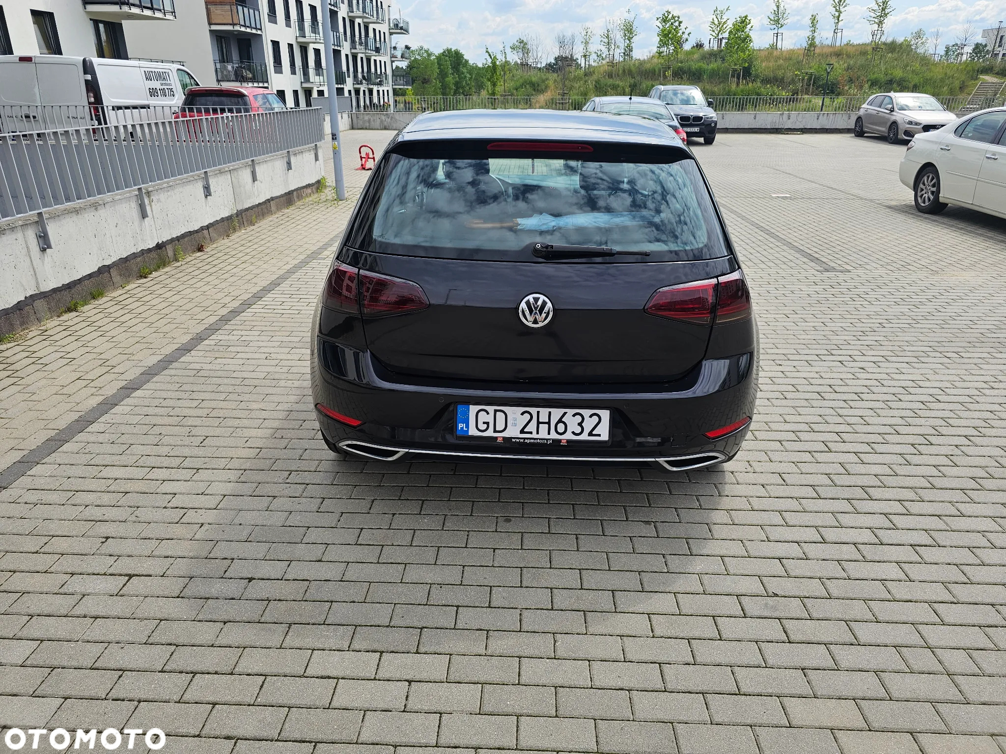 Volkswagen Golf - 2