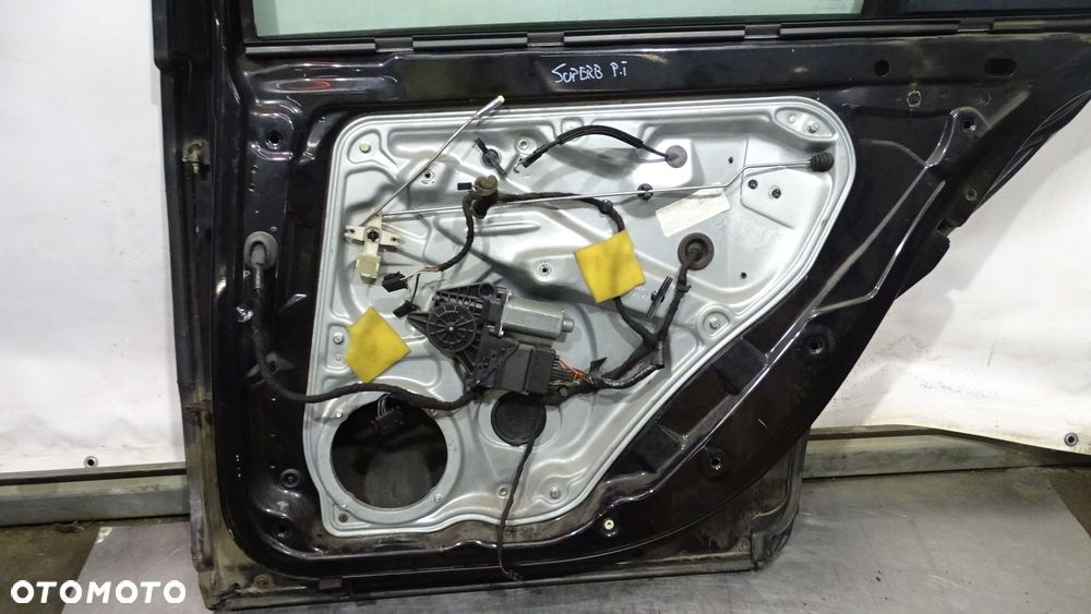 DRZWI PRAWY TYŁ SKODA SUPERB I 1.9TDI 9910 - 18