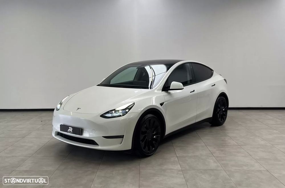 Tesla Model Y Long Range Dual Motor AWD - 3