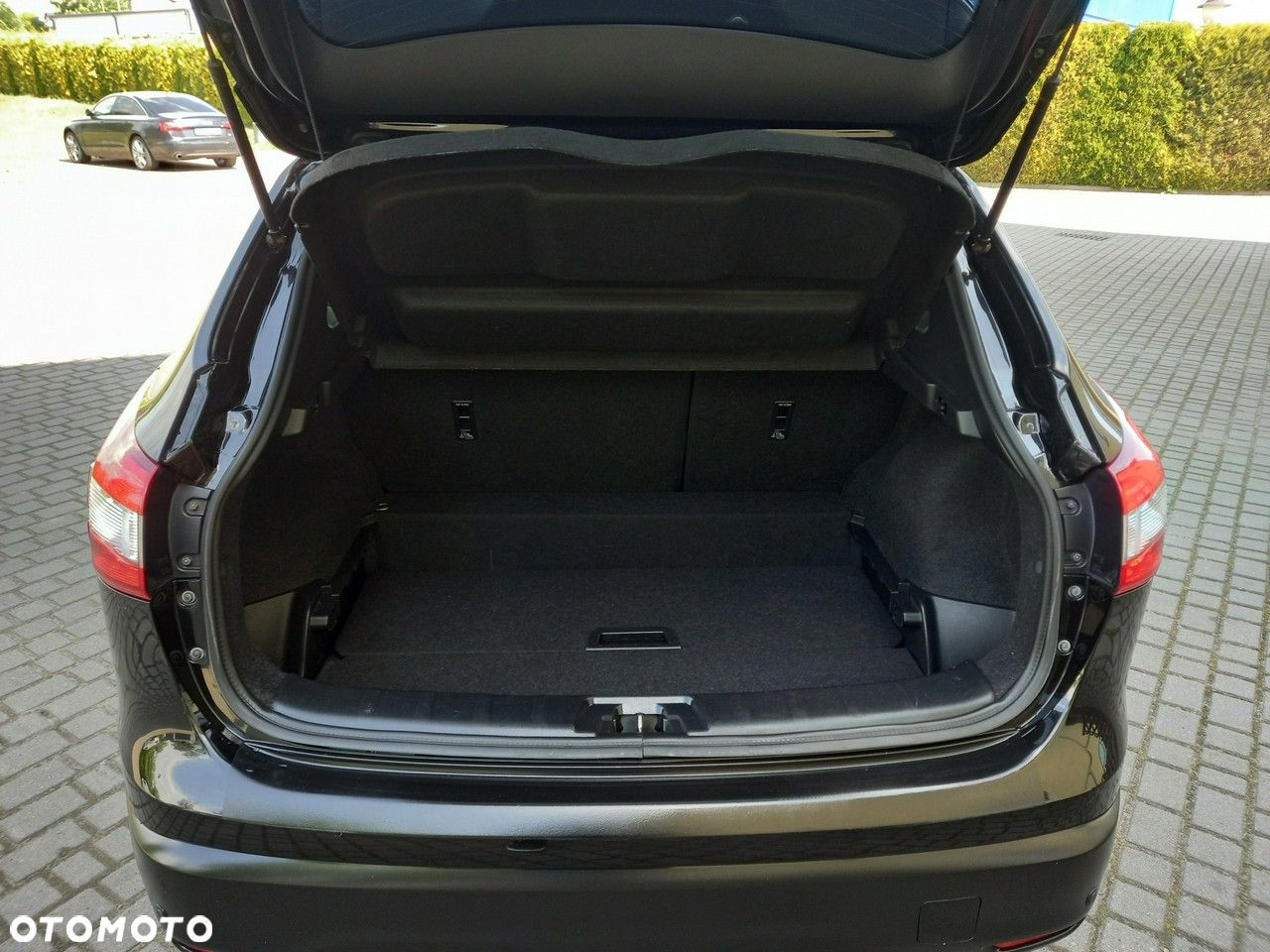 Nissan Qashqai 1.6 dCi Xtronic TEKNA+ - 21
