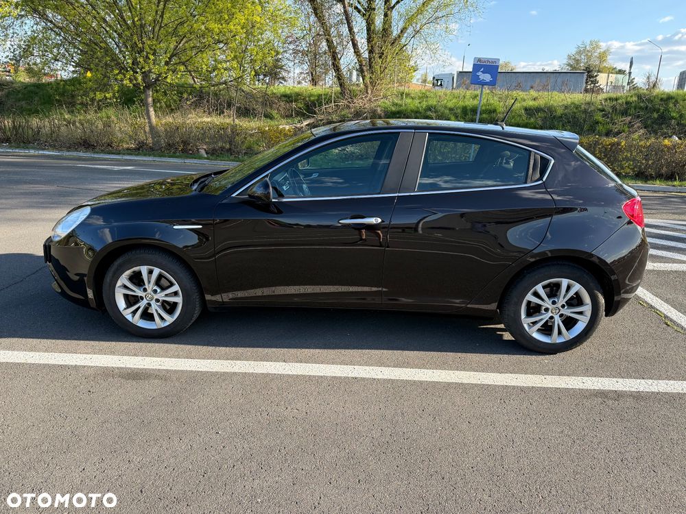 Alfa Romeo Giulietta 1.6 JTDM Distinctive - 6