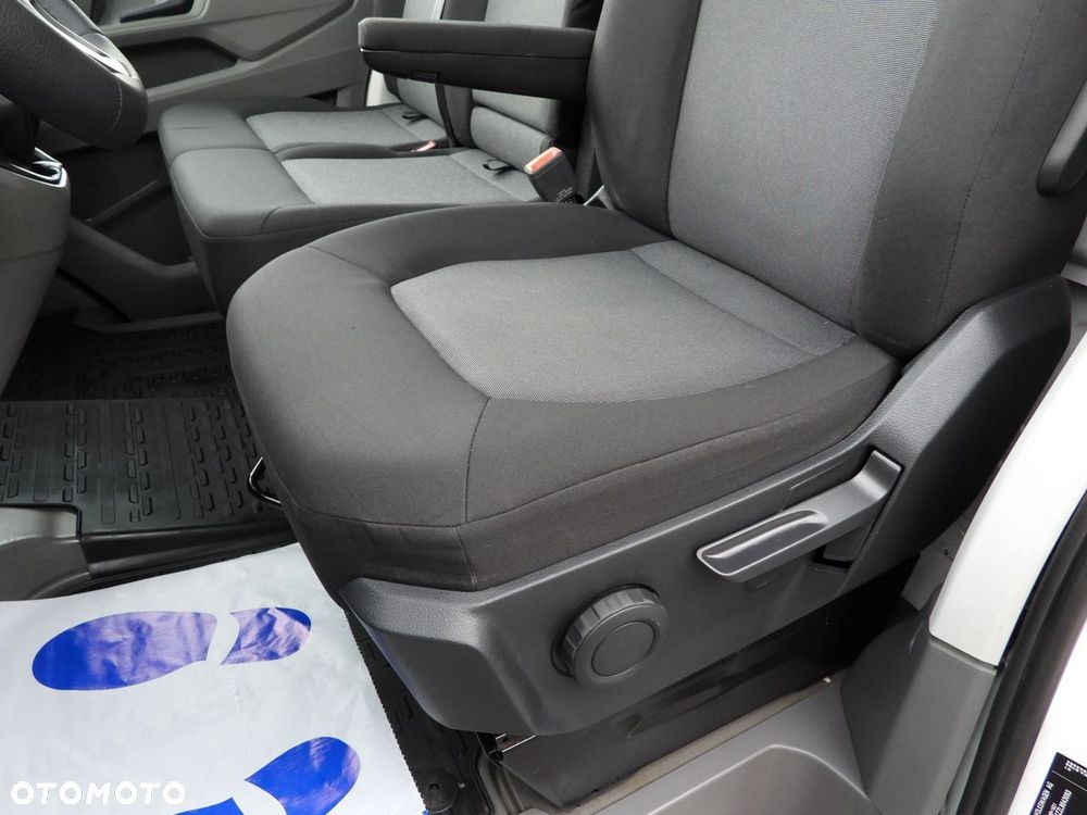 Volkswagen CRAFTER CHŁODNIA KONTENER -5*C 8 PALET BLIŹNIACZE KOŁA KLIMATYZACJA  180KM - 32