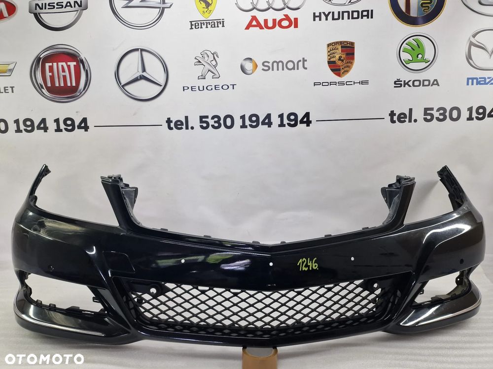 MERCEDES C-KLASSA W204 LIFT 10- ZDERZAK PRZEDNI PRZÓD NA 6X PDC + INSTALACJA DO PDC + ŚLIZGI + KRATKA ŚRODKOWA ELEGANCE , NR A2048805547 , NR AUKCJI NZ1246 - 1