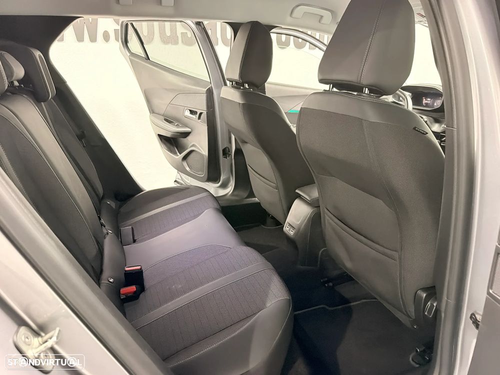 Peugeot 2008 BlueHDi 110 Allure - 14