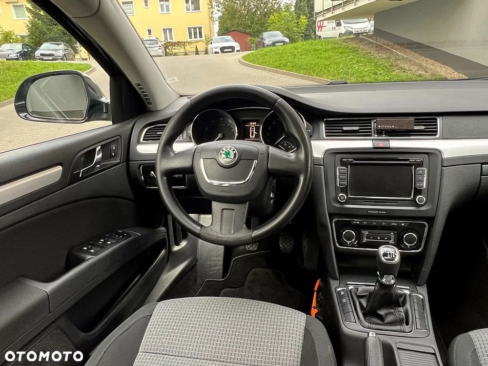Skoda Superb 1.4 TSI Exclusive - 9