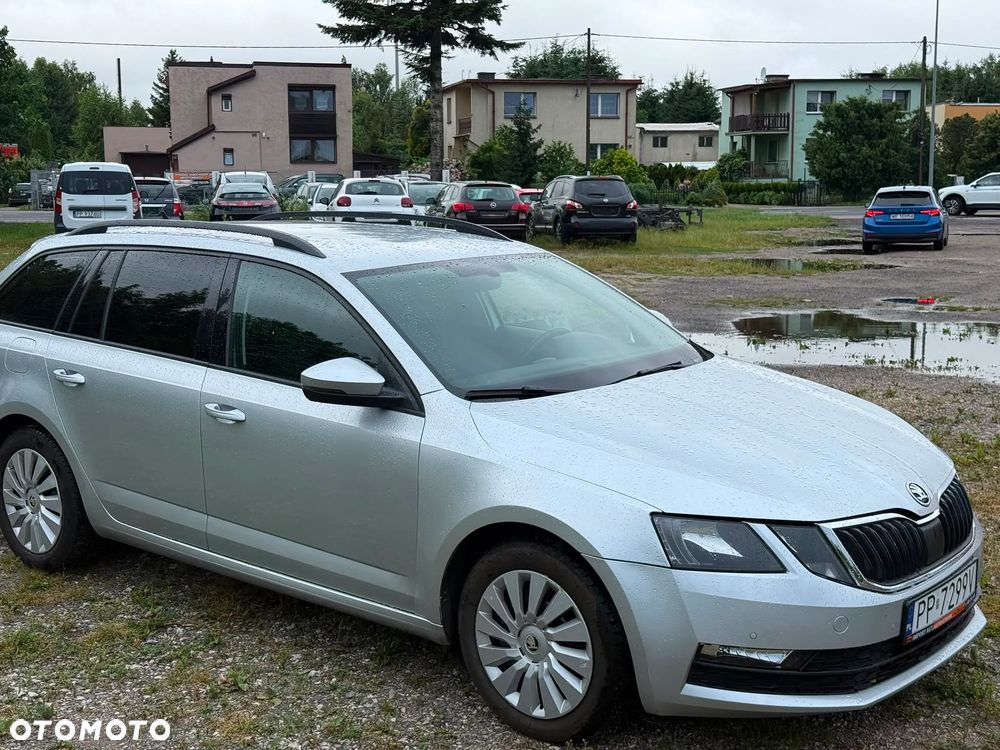 Skoda Octavia 1.6 TDI DSG Style - 23