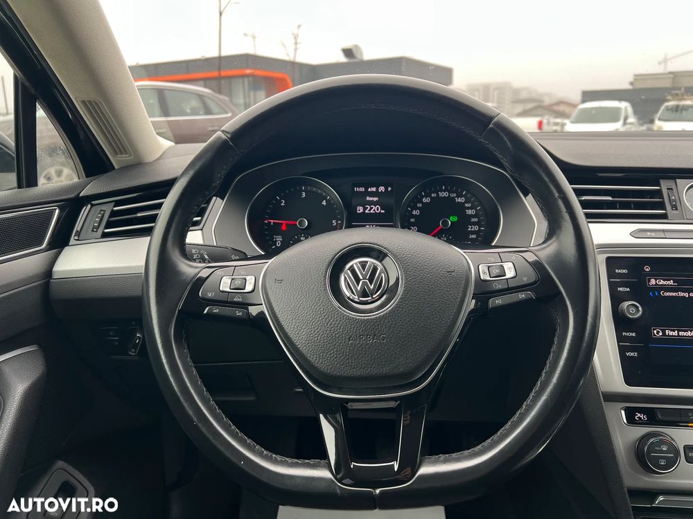 Volkswagen Passat 2.0 TDI DSG Comfortline - 16
