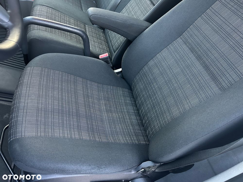 Mercedes-Benz Sprinter - 20