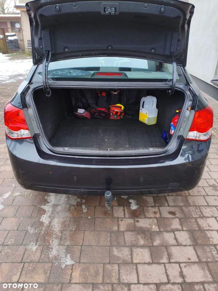 Chevrolet Cruze 1.6 - 32