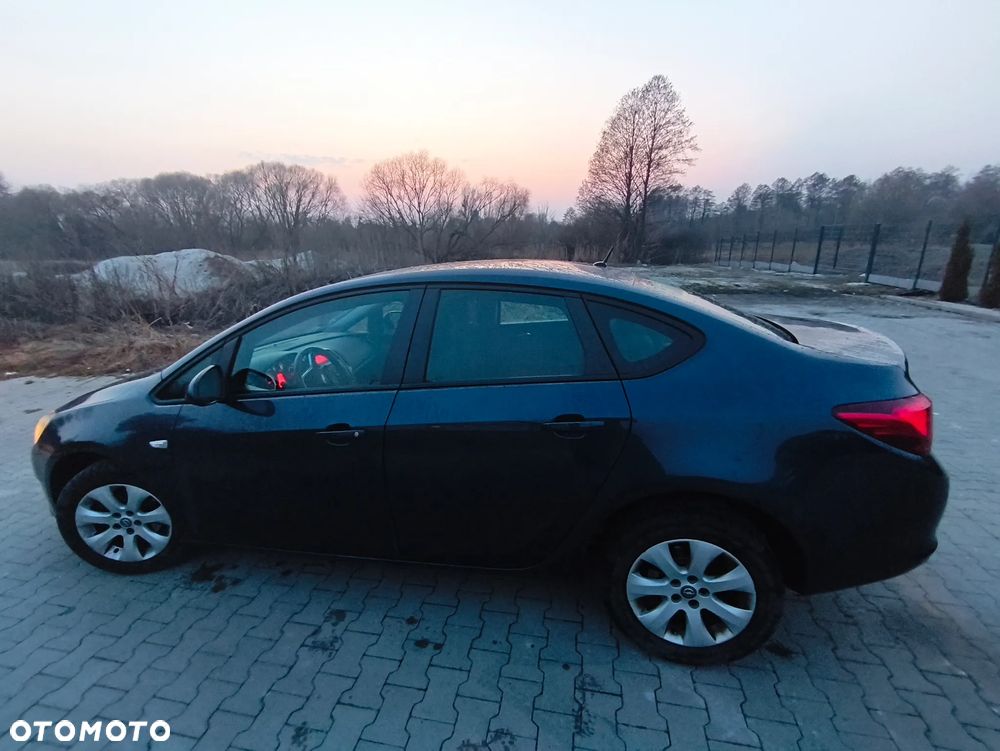 Opel Astra - 16