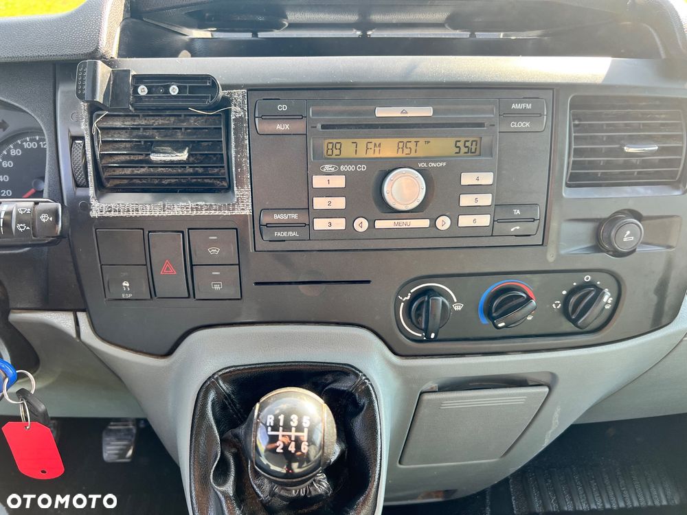 Ford Transit - 12