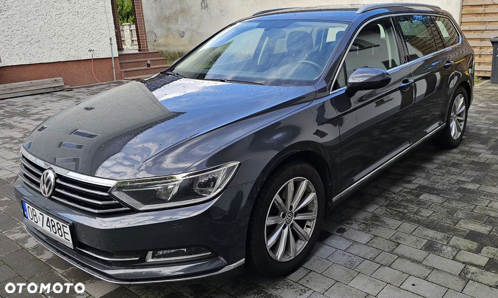 Volkswagen Passat 1.6 TDI SCR DSG Comfortline - 1