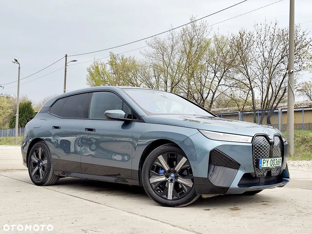 BMW iX xDrive40 76.6kWh Signature - 6