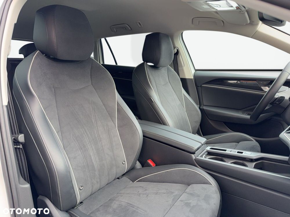 Volkswagen Passat Variant 1.5 TSI ACT mHEV Business DSG - 41