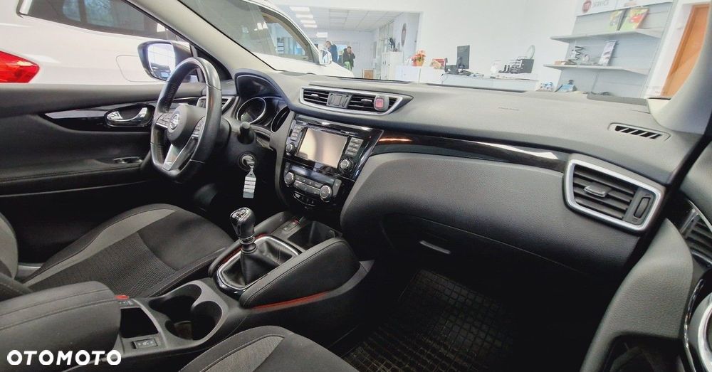 Nissan Qashqai 1.6 DIG-T Tekna - 17