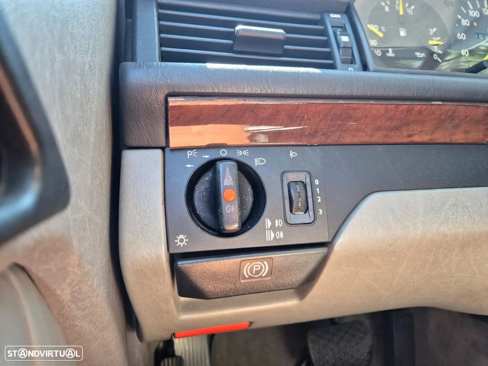 Mercedes-Benz W124 (1984-1997) - 28