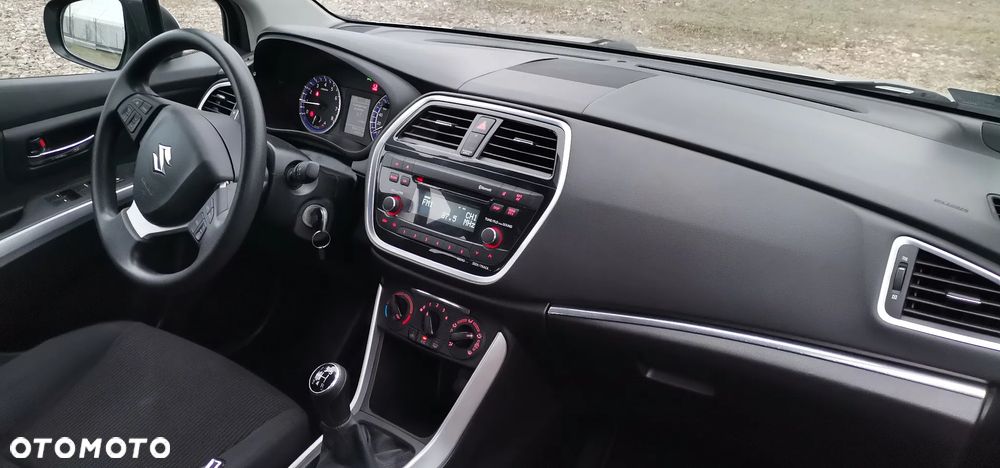 Suzuki SX4 - 10
