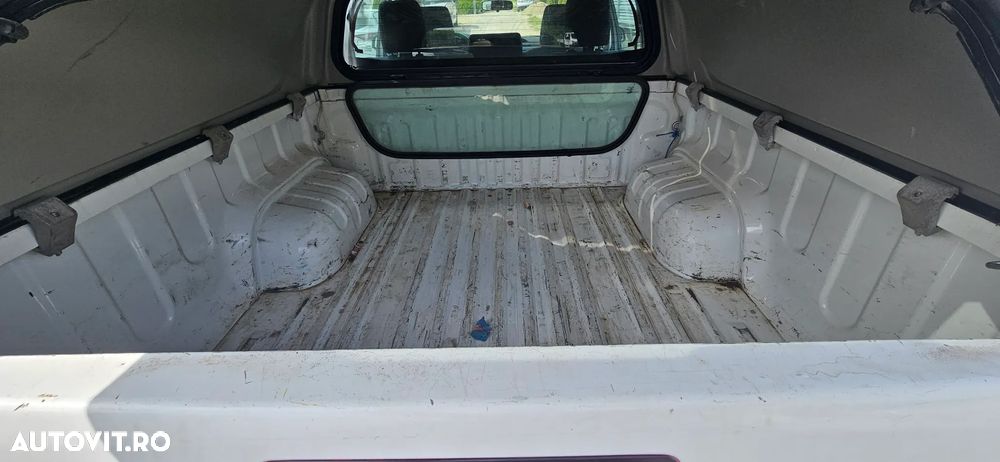 Toyota Hilux 4x4 Double Cab M/T Comfort - 9