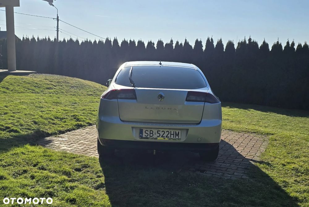 Renault Laguna dCi 110 FAP Limited - 10