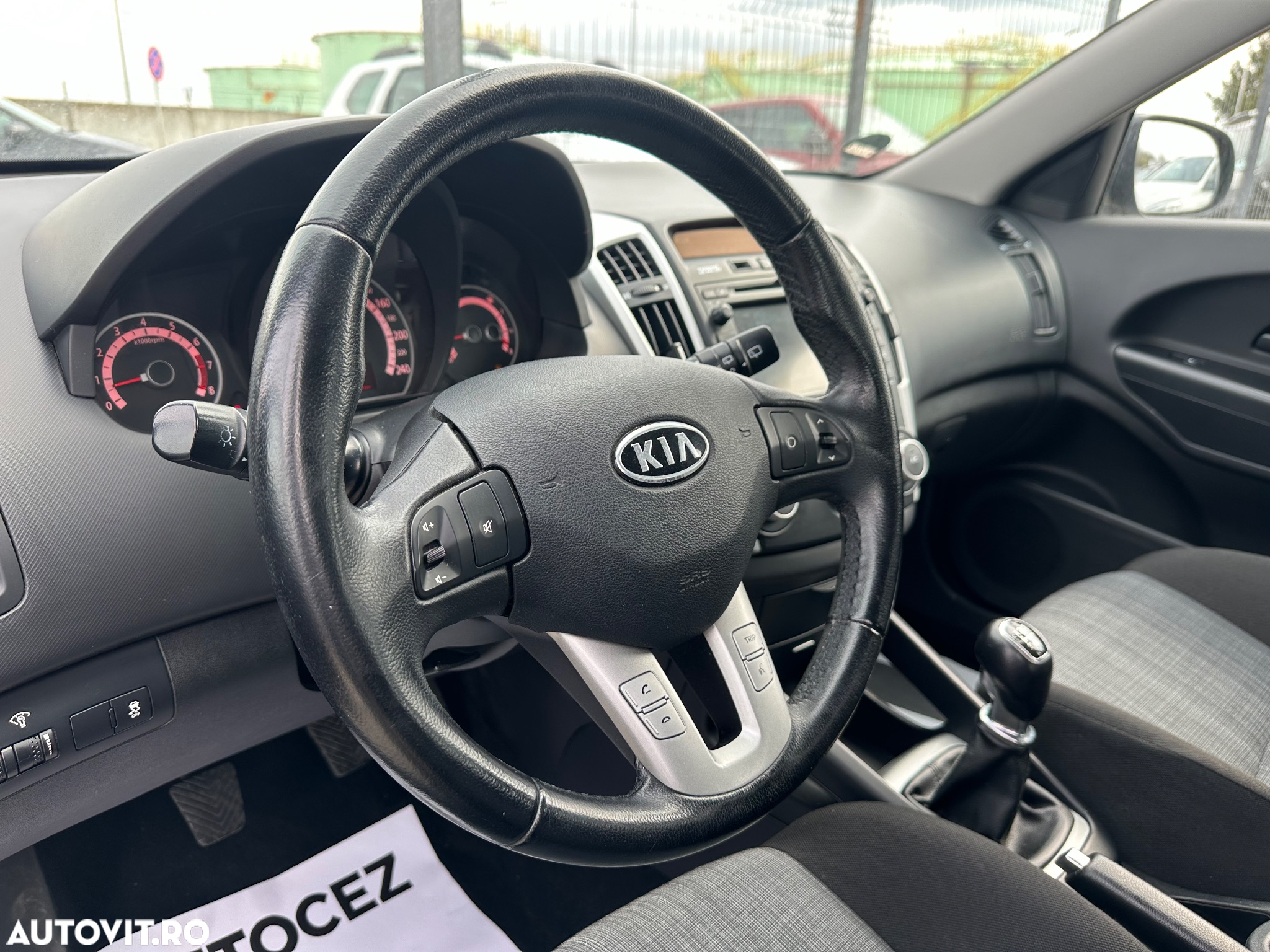 Kia Ceed - 9