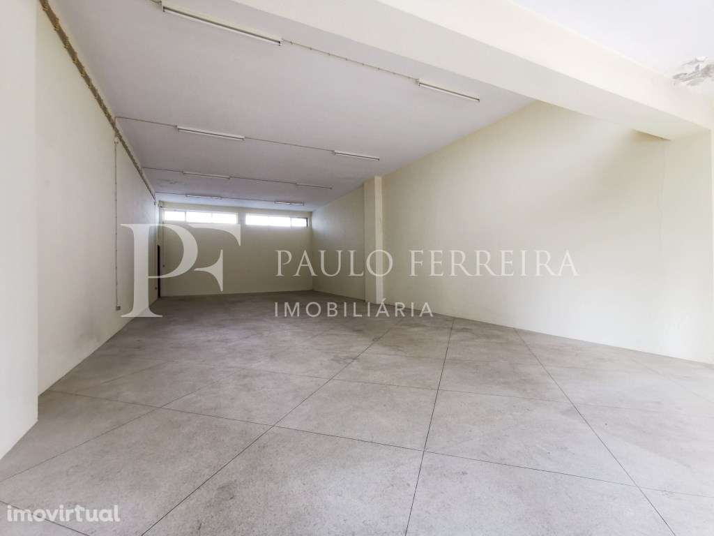 Loja junto ao centro de Famalicão - Grande imagem: 4/5